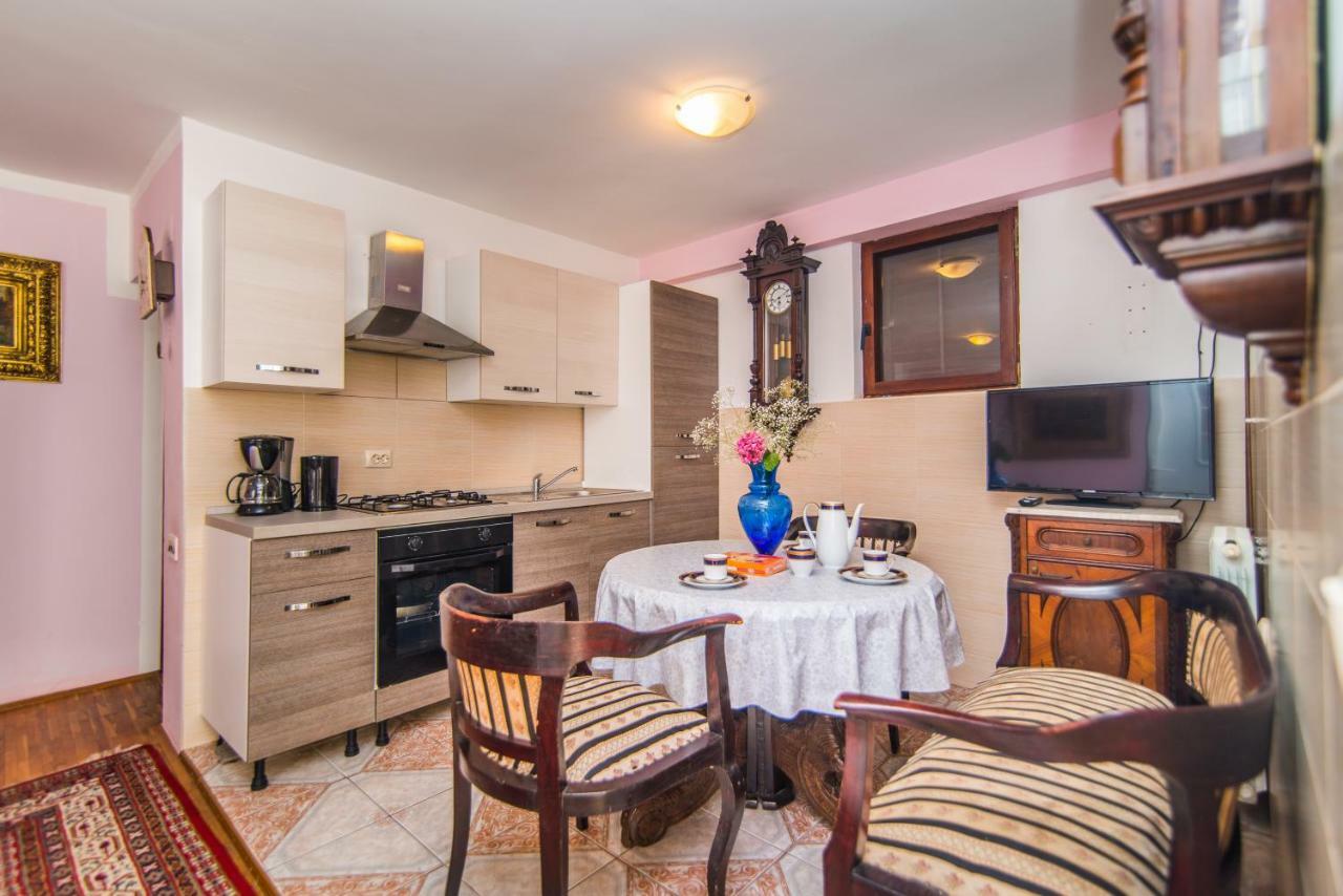 Apartmani Marina Poreč Dış mekan fotoğraf
