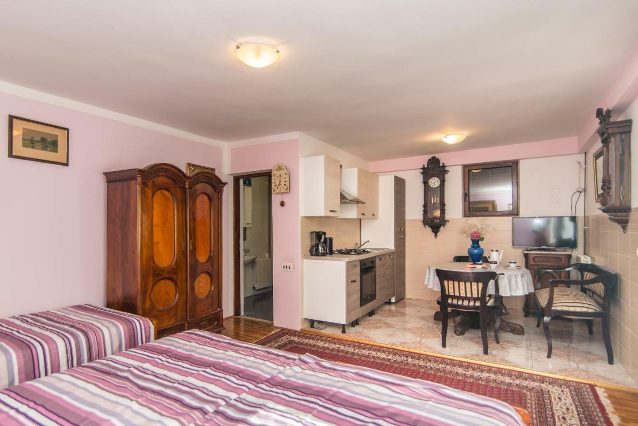 Apartmani Marina Poreč Dış mekan fotoğraf
